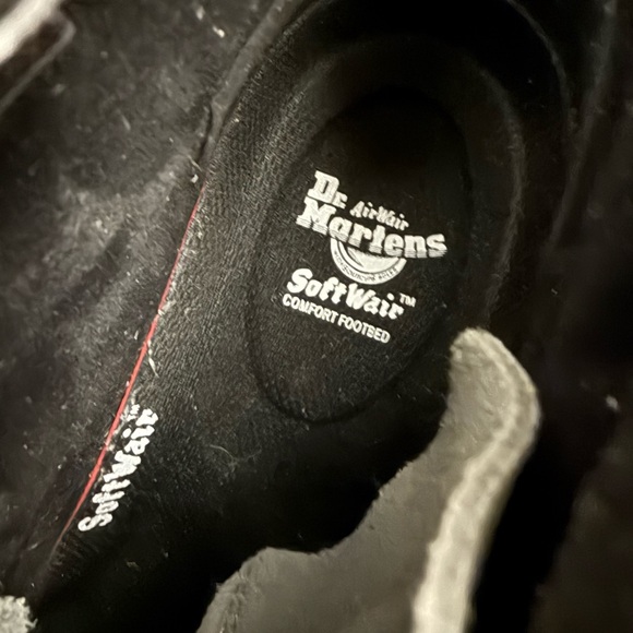 DR MARTENS CORRAN 3-EYE SUEDE HEELED BOOTS - Picture 6 of 9